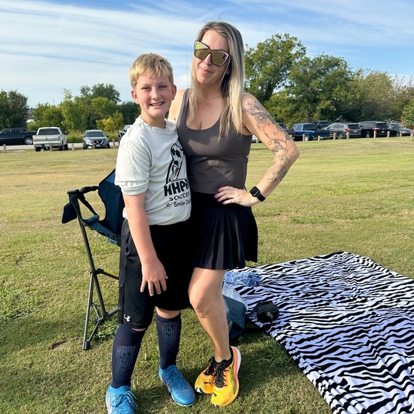 Meet your posher Jessica - Picture 13 of 16